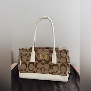 Coach Hampton Shoulder Bag